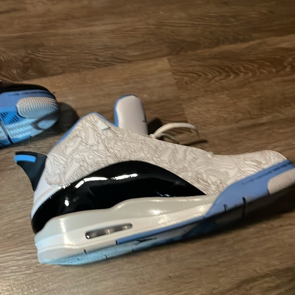 I have a pair of sky blue dub zero size 12.5.They are in EUC. - Picture 4 of 5